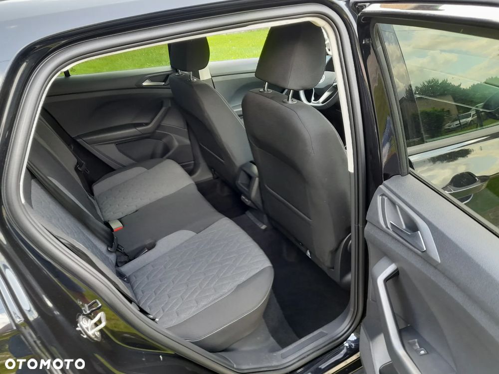 Volkswagen T-Cross - 11