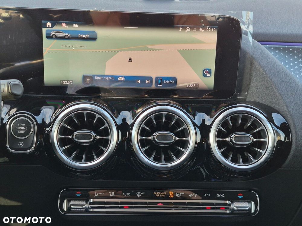 Mercedes-Benz GLA - 31