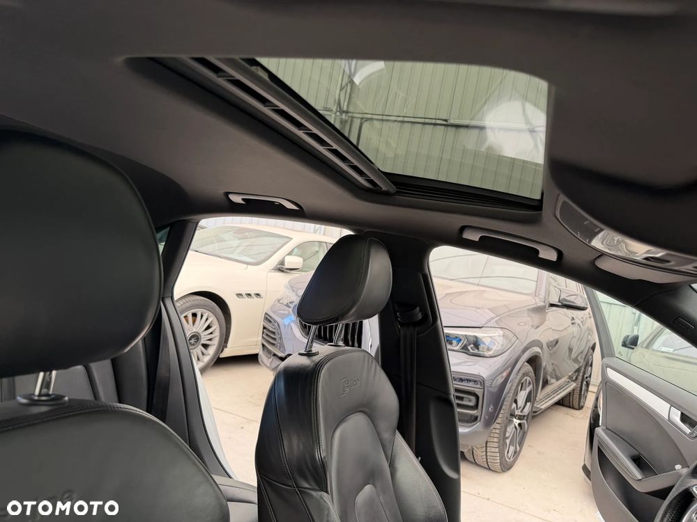 Audi A4 Limousine - 8