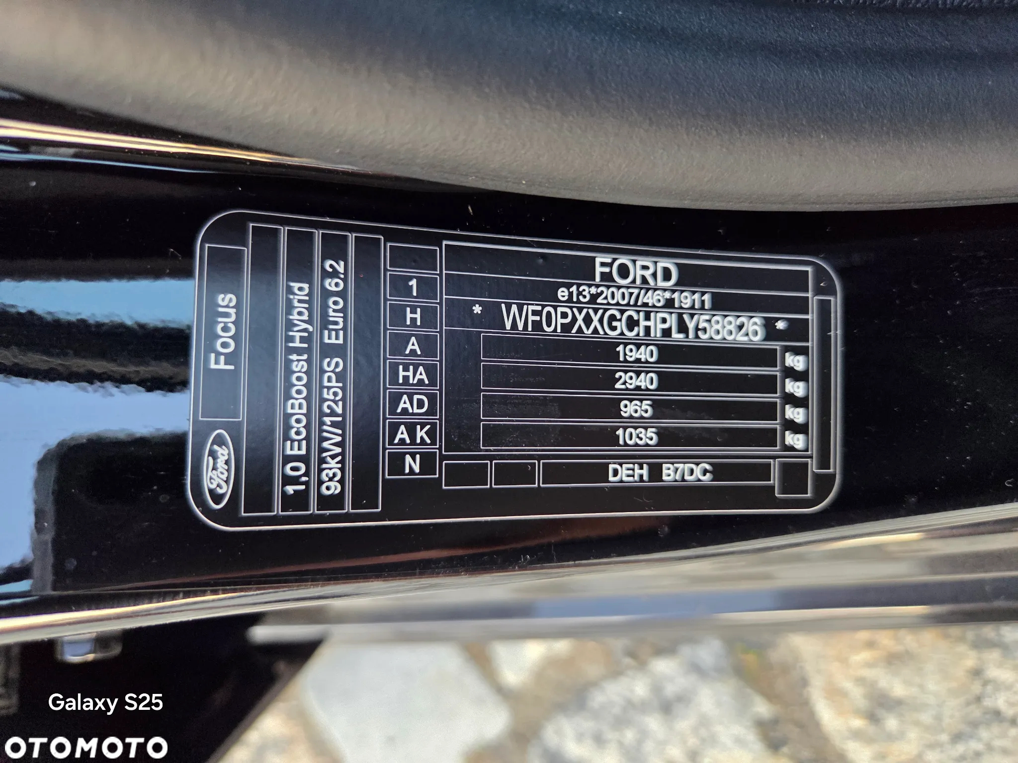 Ford Focus 1.0 EcoBoost Hybrid ST-LINE - 19