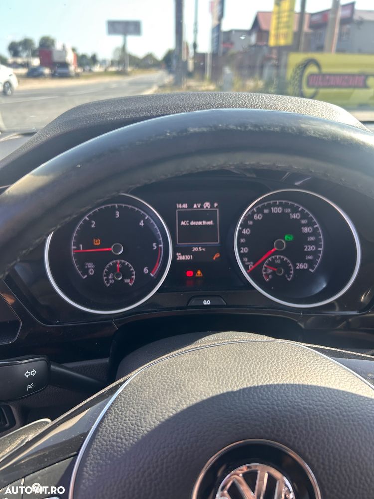Volkswagen Touran 2.0 TDI DSG Highline - 17