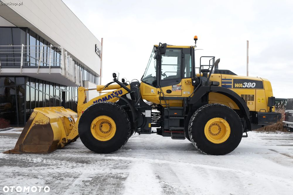 Komatsu WA380-8 - 12