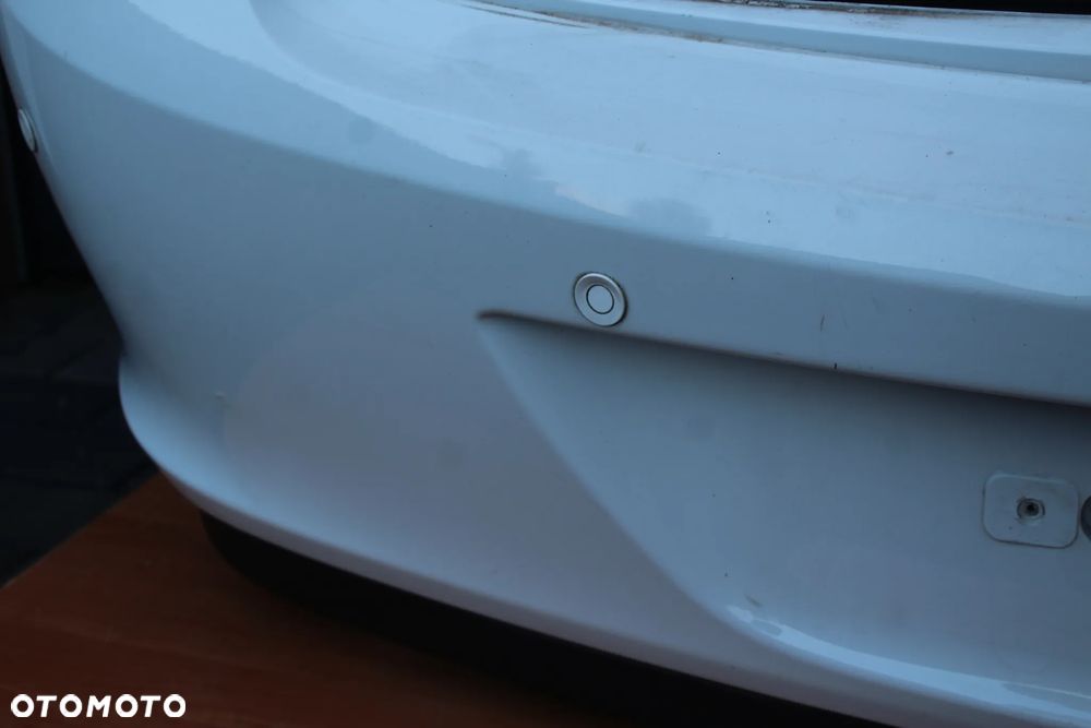 ZDERZAK TYŁ TYLNY OPEL ASTRA J SEDAN Z40R KOMPLETNY - 11