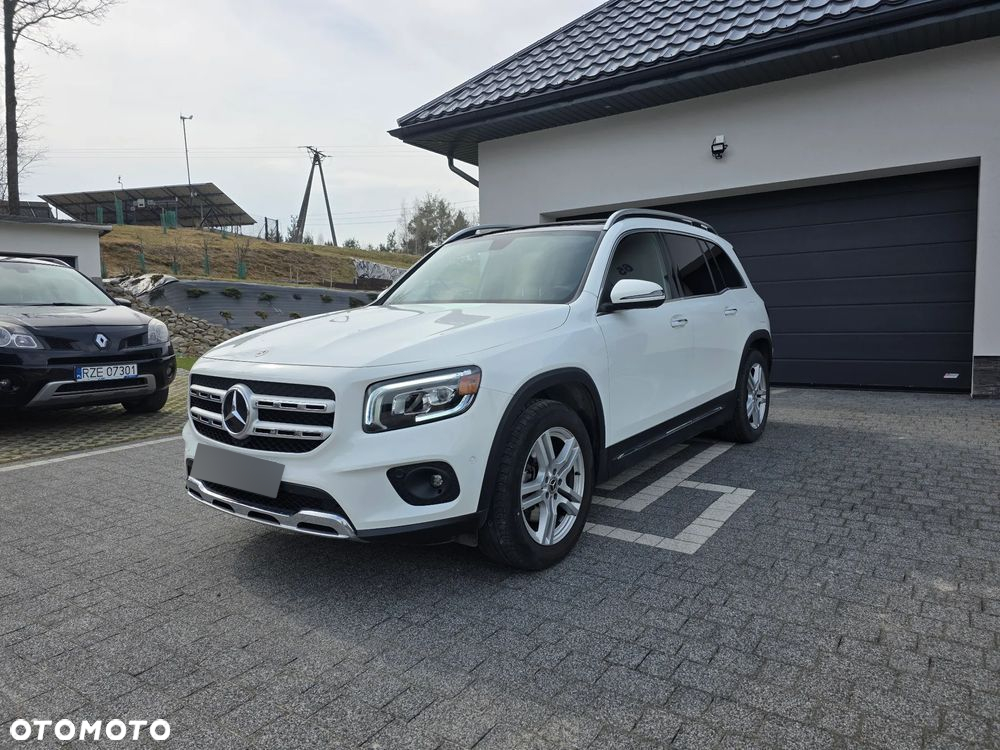 Mercedes-Benz GLB 250 4-Matic 8G-DCT - 2