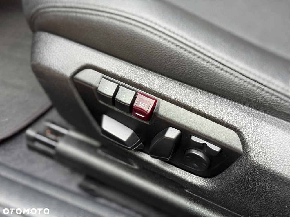 BMW Seria 2 M235i Sport-Aut - 30