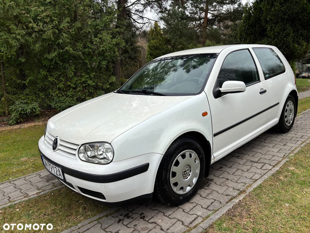 Volkswagen Golf 1.4 Basis - 2