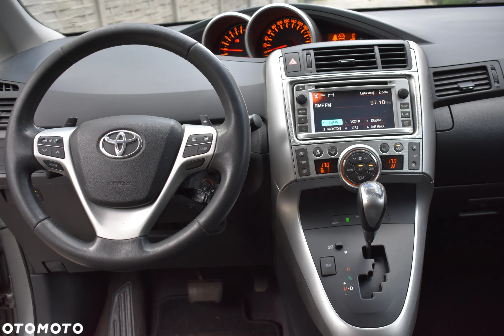 Toyota Verso 1.8 Prestige EU5 MS - 17