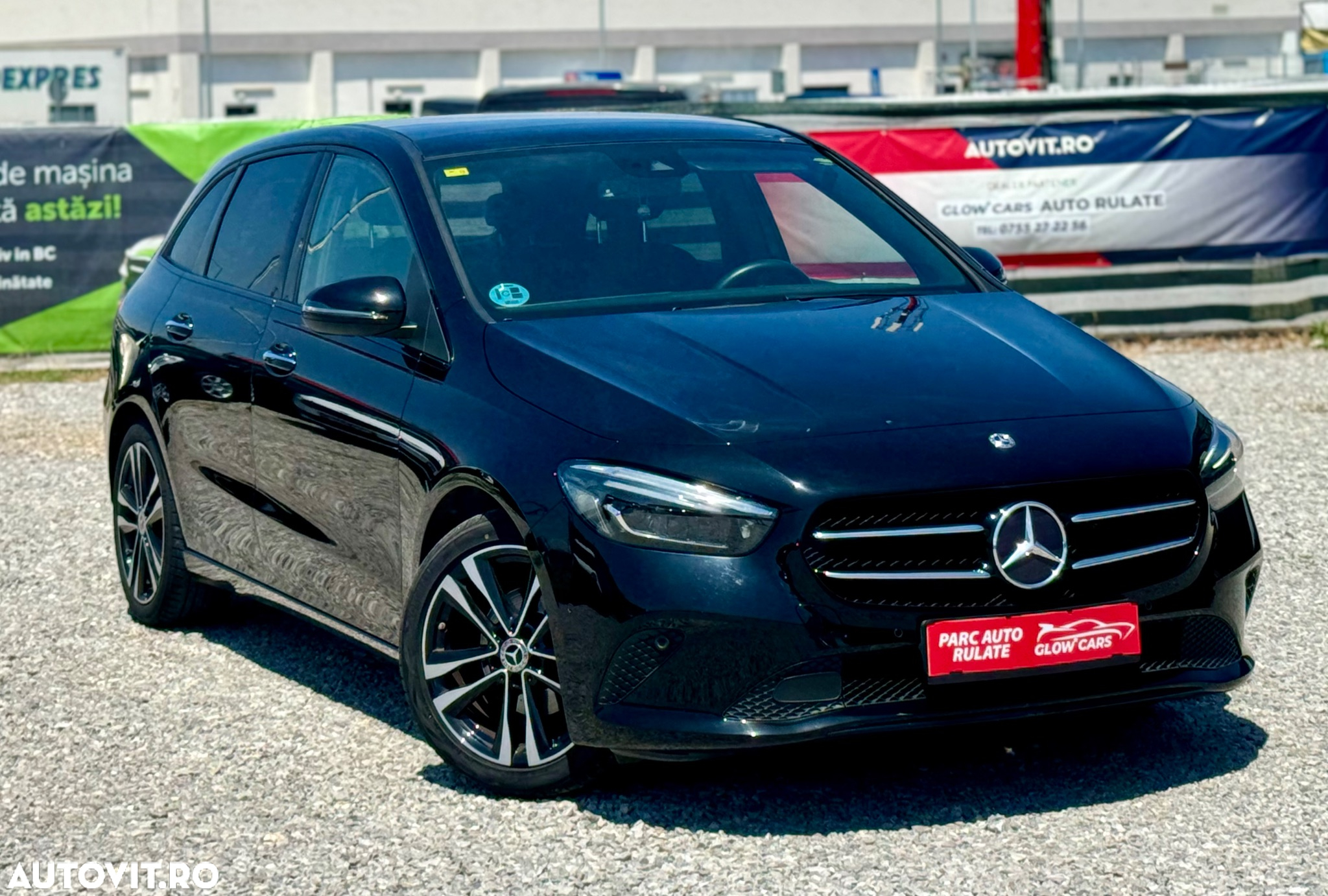 Mercedes-Benz B - 21