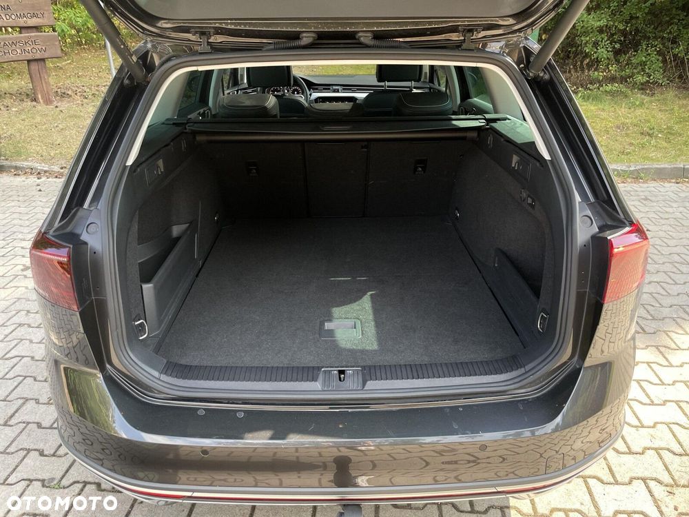 Volkswagen Passat 2.0 TDI 4Mot Elegance DSG - 20
