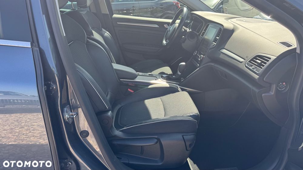 Renault Megane ENERGY TCe 140 EDC BOSE EDITION - 26