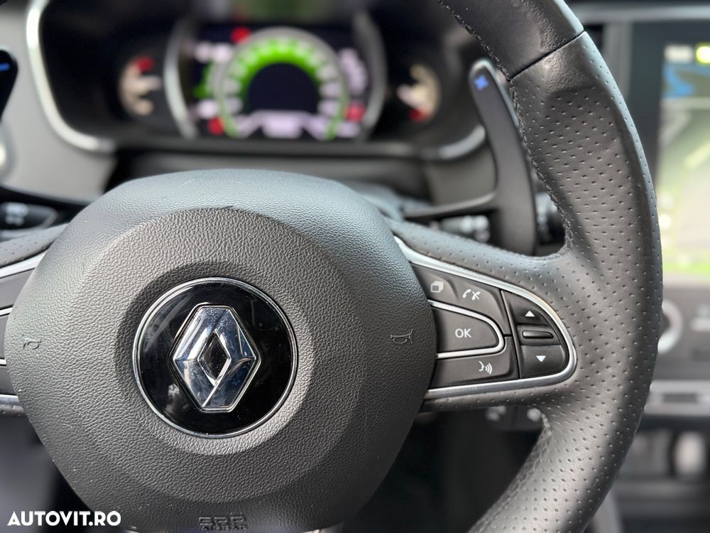 Renault Megane ENERGY TCe 205 EDC GT - 39