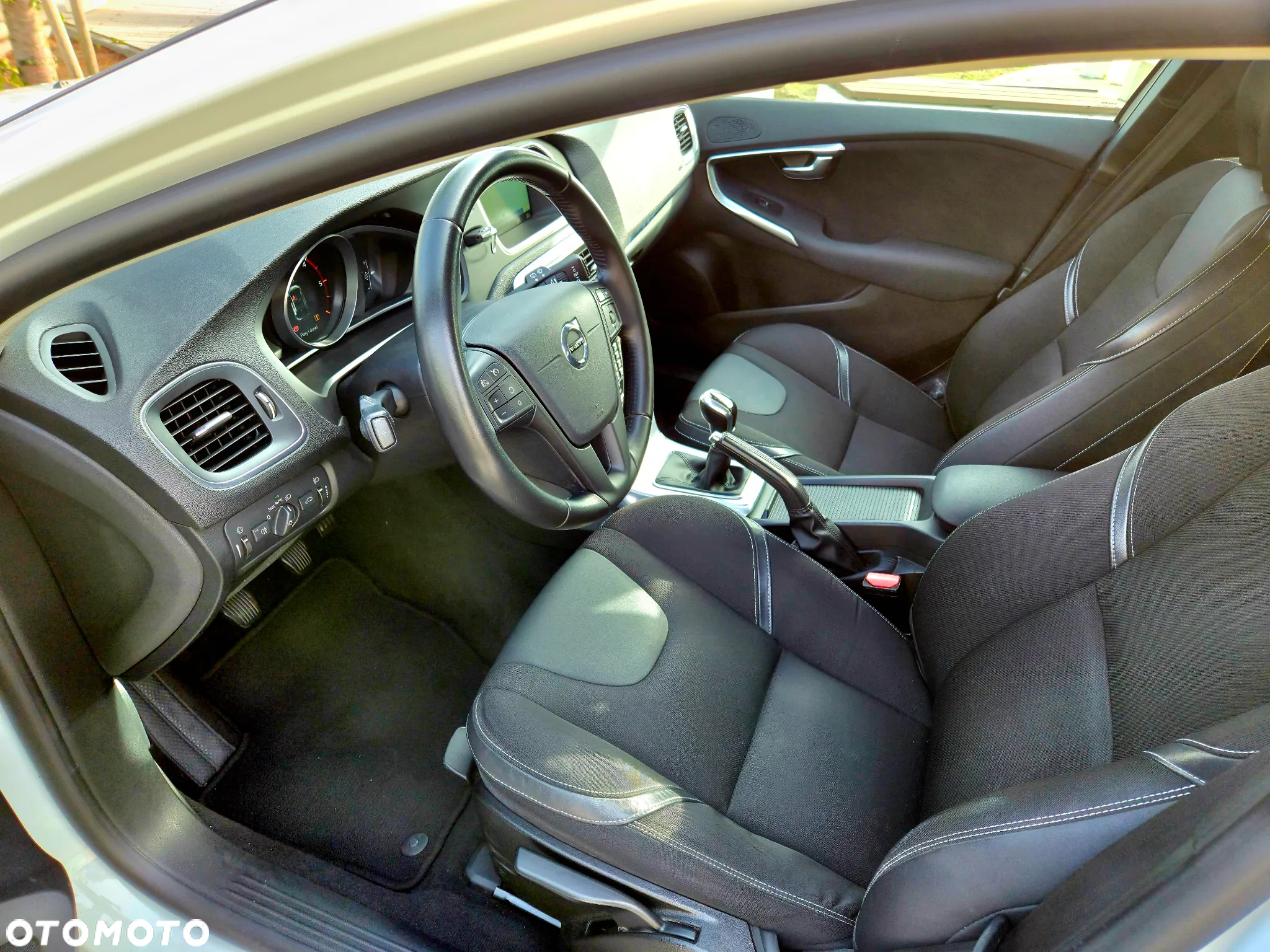Volvo V40 D2 Drive-E Kinetic - 11