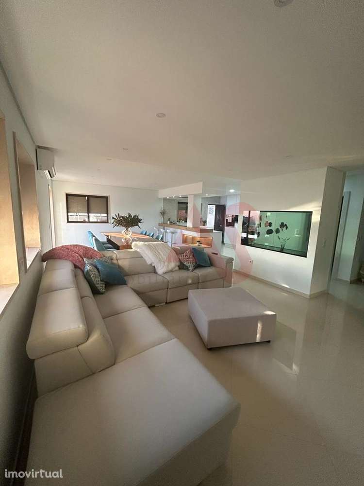 Moradia T4 no centro de Lousada - Grande imagem: 5/34