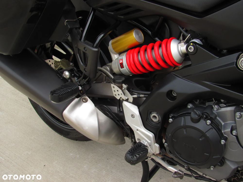 Aprilia Caponord - 8