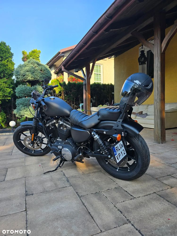 Harley-Davidson Sportster Iron 883 - 18