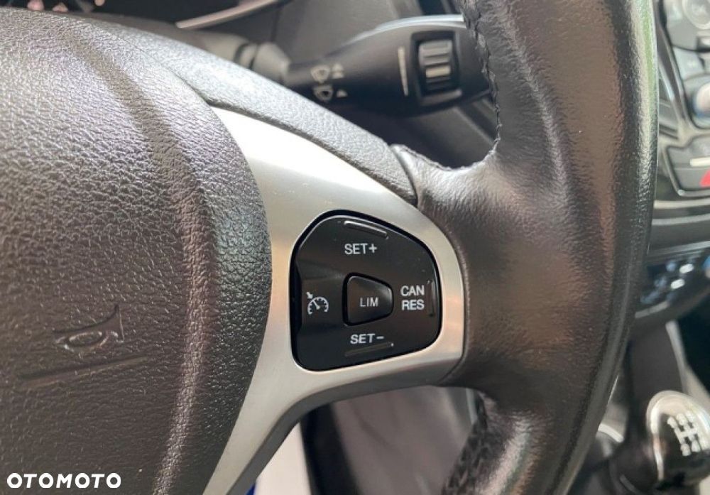 Ford E-Tourneo Courier - 11