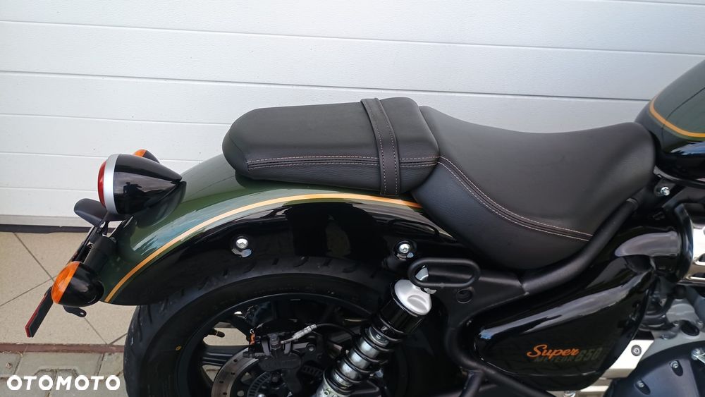 Royal Enfield Super Meteor - 26