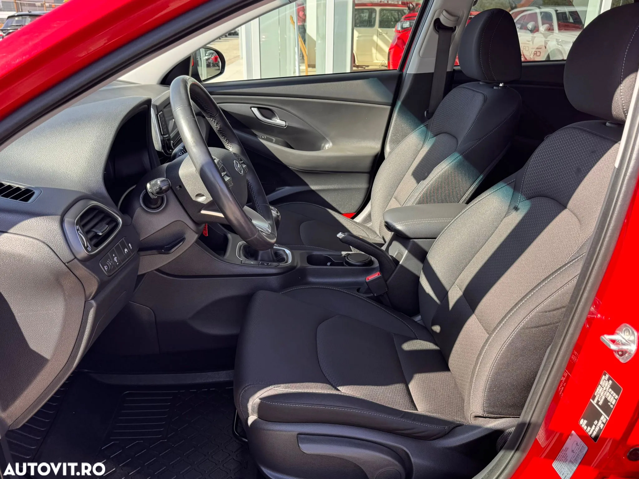 Hyundai i30 1.4 100CP 5DR M/T Comfort+ - 11