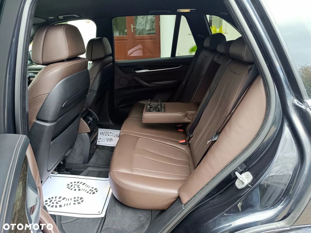 BMW X5 M M50d Sport-Aut - 34