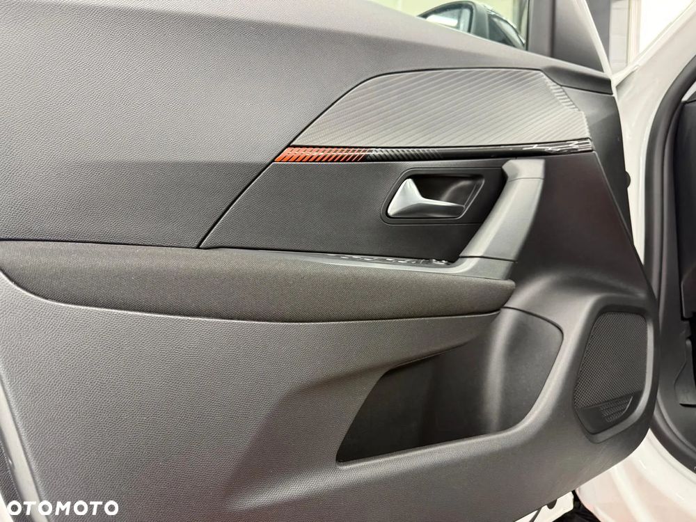 Peugeot 2008 PureTech 100 Style - 23