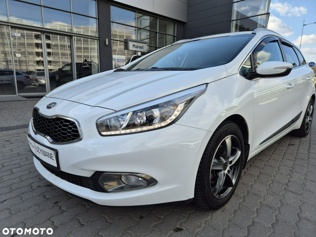 Kia Ceed - 9