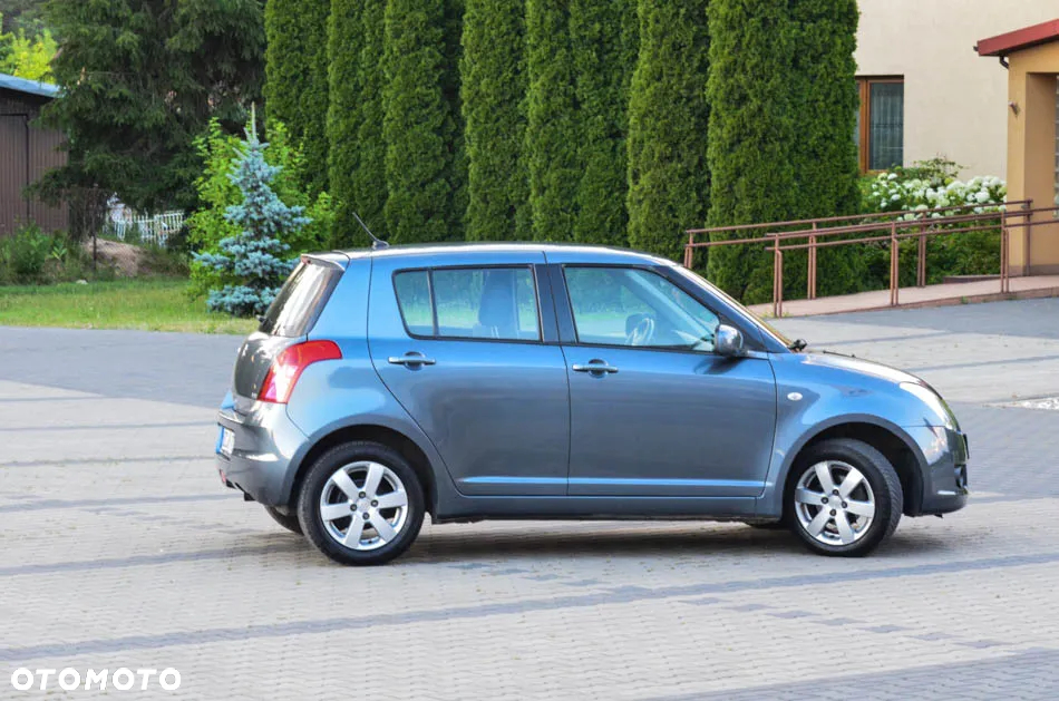 Suzuki Swift 1.3 4x4 Comfort - 27