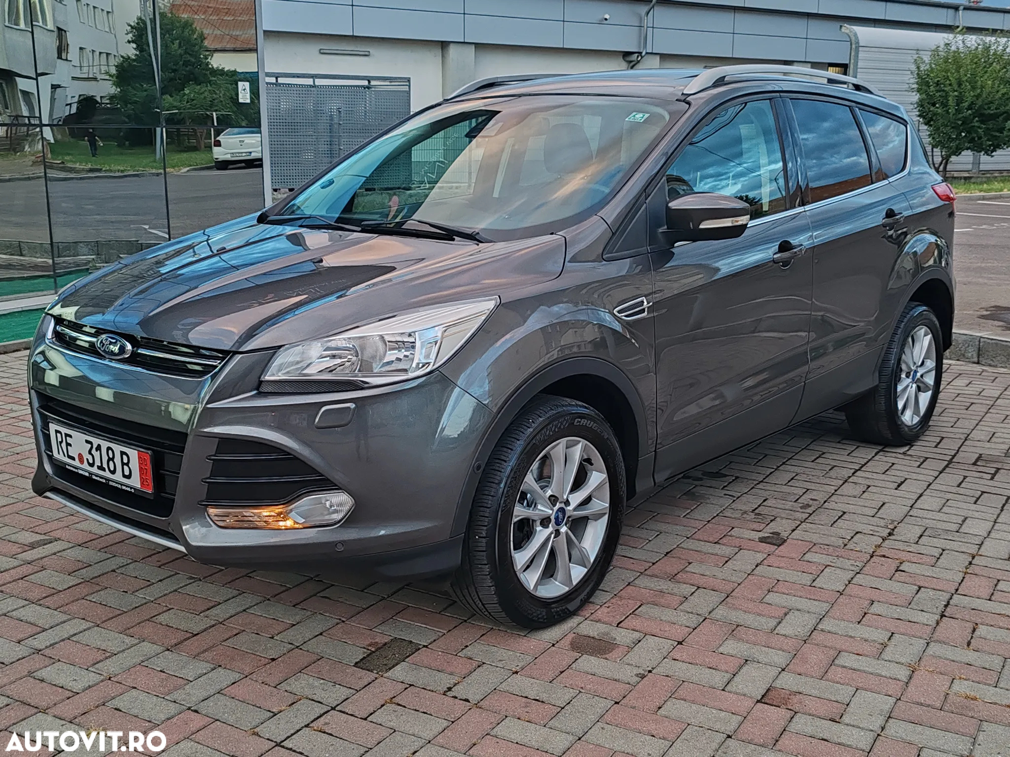 Ford Kuga - 24