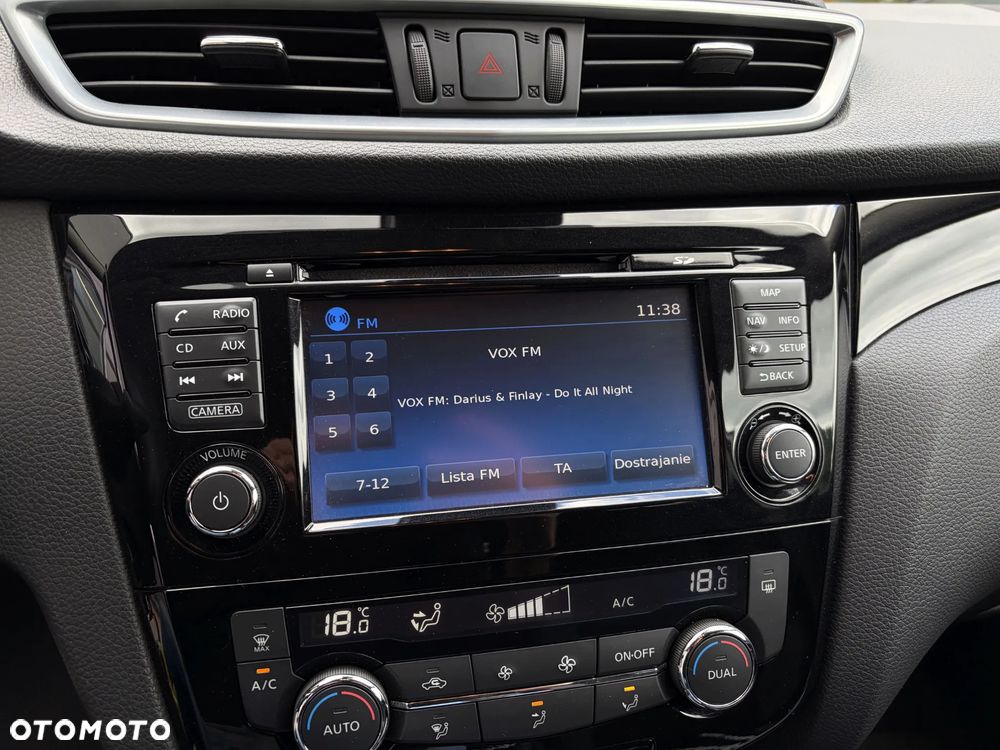 Nissan Qashqai 1.2 DIG-T N-Connecta - 25