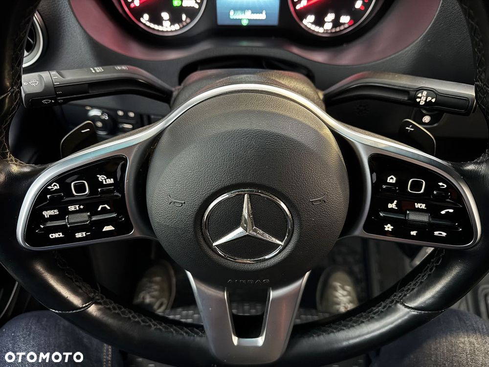 Mercedes-Benz Sprinter - 28