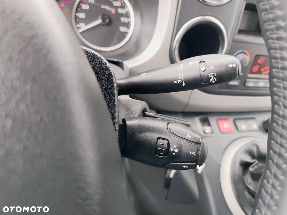 Peugeot Partner Tepee HDi FAP 110 Premium - 17