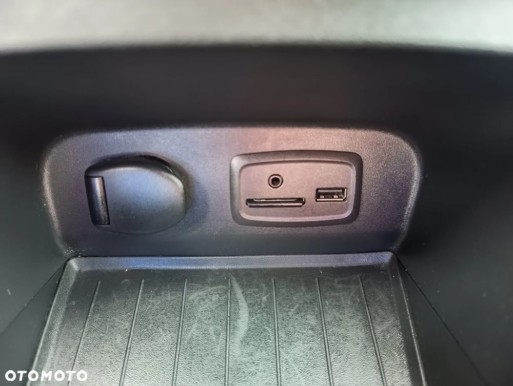 Renault Captur ENERGY TCe 120 EDC XMOD - 33