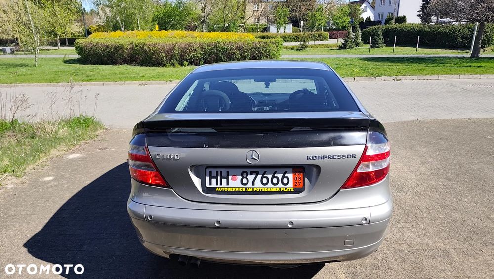 Mercedes-Benz Klasa C 200 Kompressor Automatik Sport Edition - 11