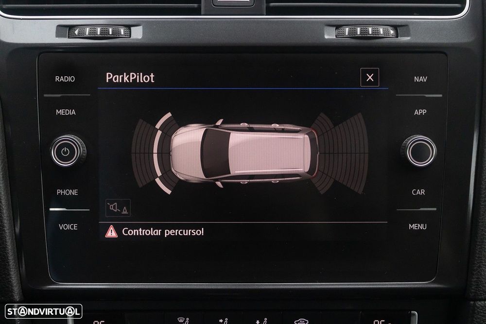 VW Golf Variant 1.6 TDi Confortline - 11