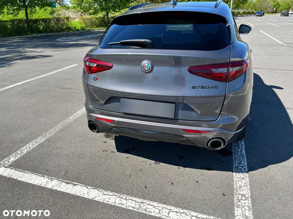 Alfa Romeo Stelvio 2.0 Turbo Veloce Q4 - 3