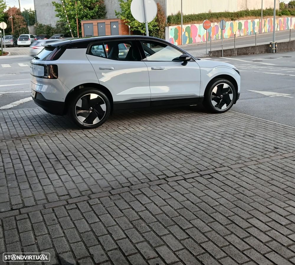 Volvo EX30 69 kWh Single Motor Extended Range Plus - 20
