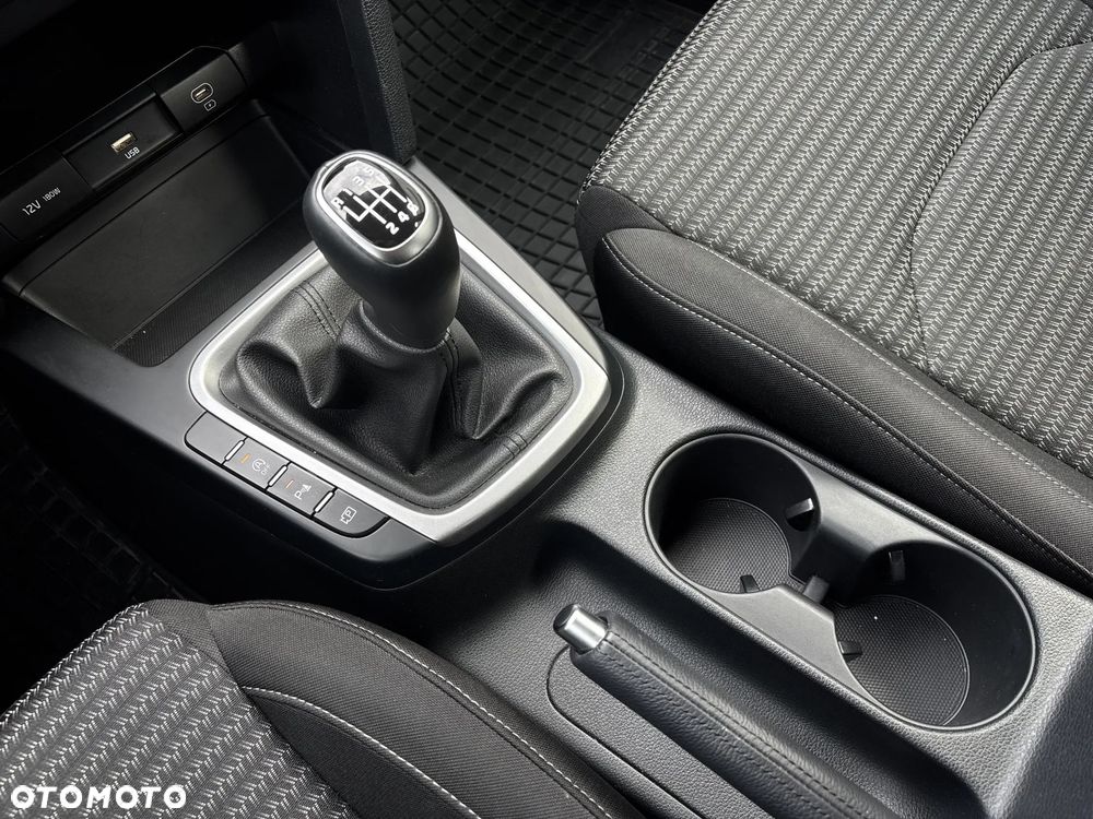 Kia Ceed 1.5 T-GDI M - 15