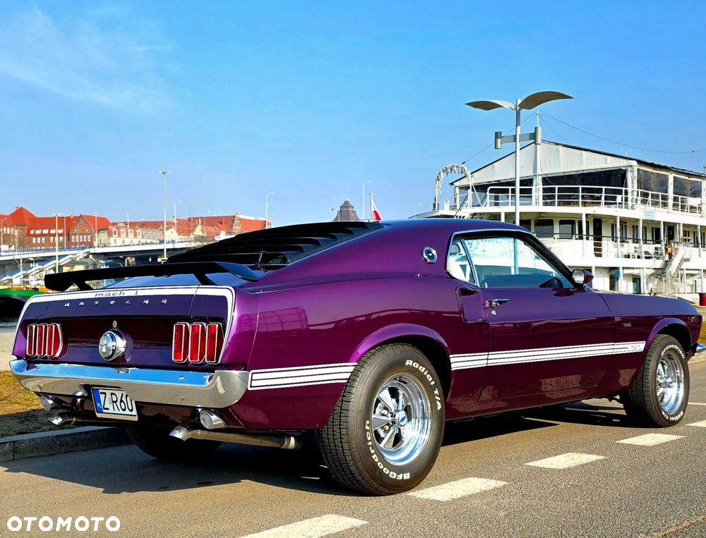 Ford Mustang - 9
