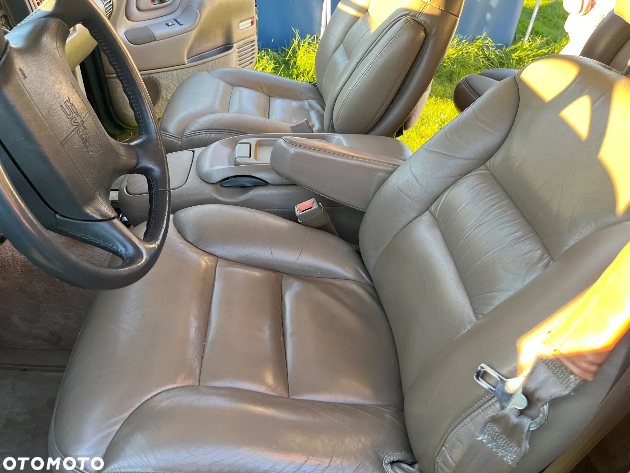Chevrolet Suburban - 20