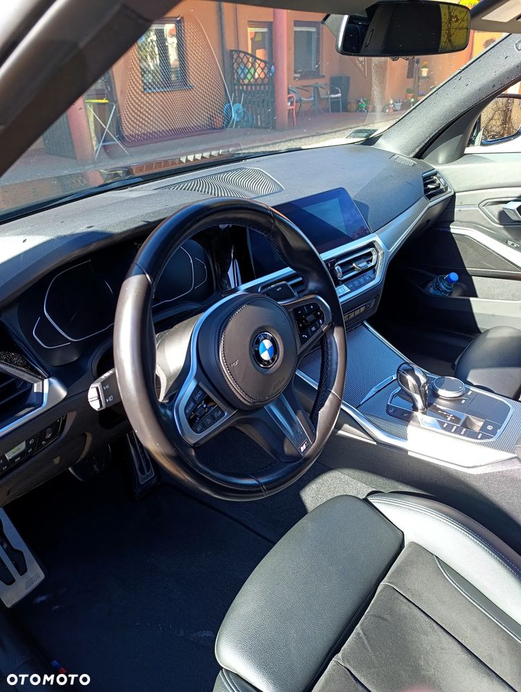 BMW Seria 3 318d M Sport - 6