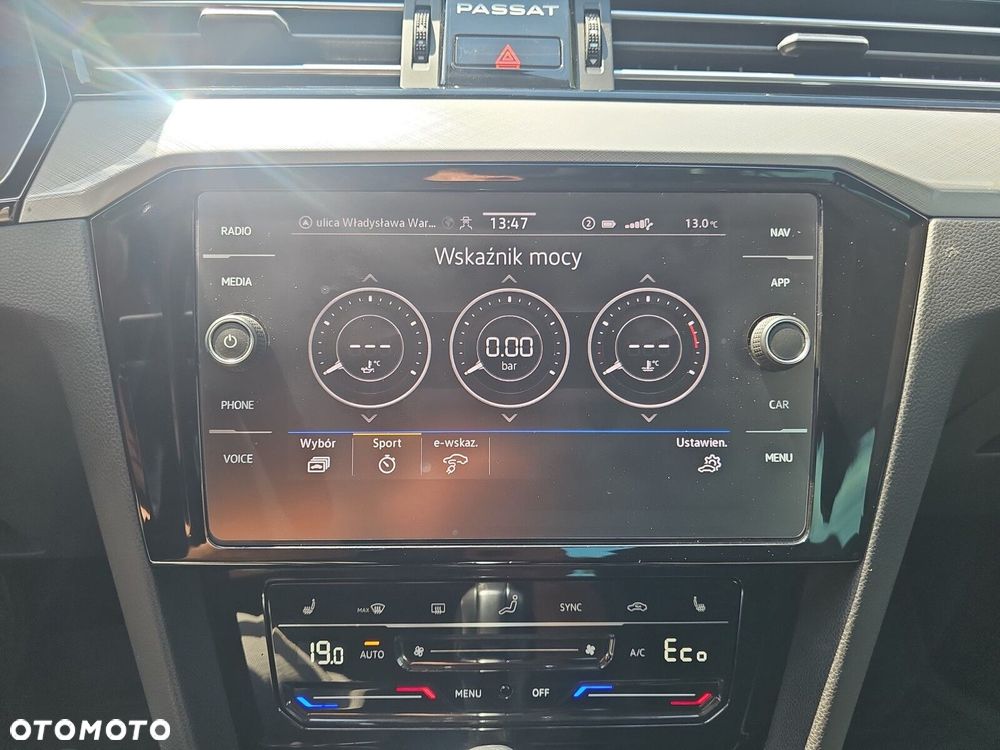 Volkswagen Passat - 29