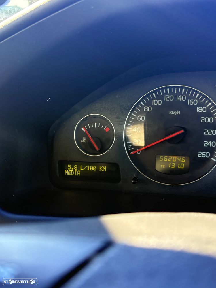 Volvo S60 2.4 D5 - 22