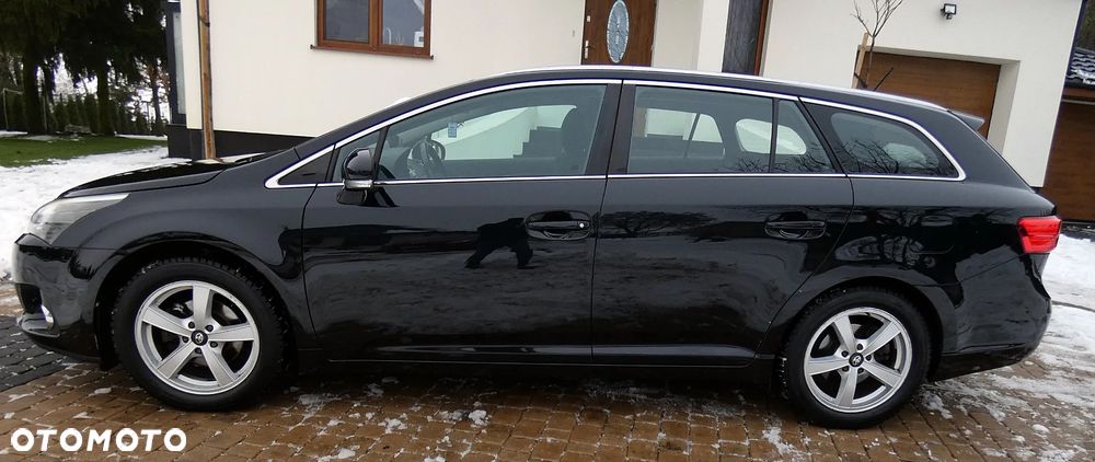 Toyota Avensis 1.8 Premium - 13