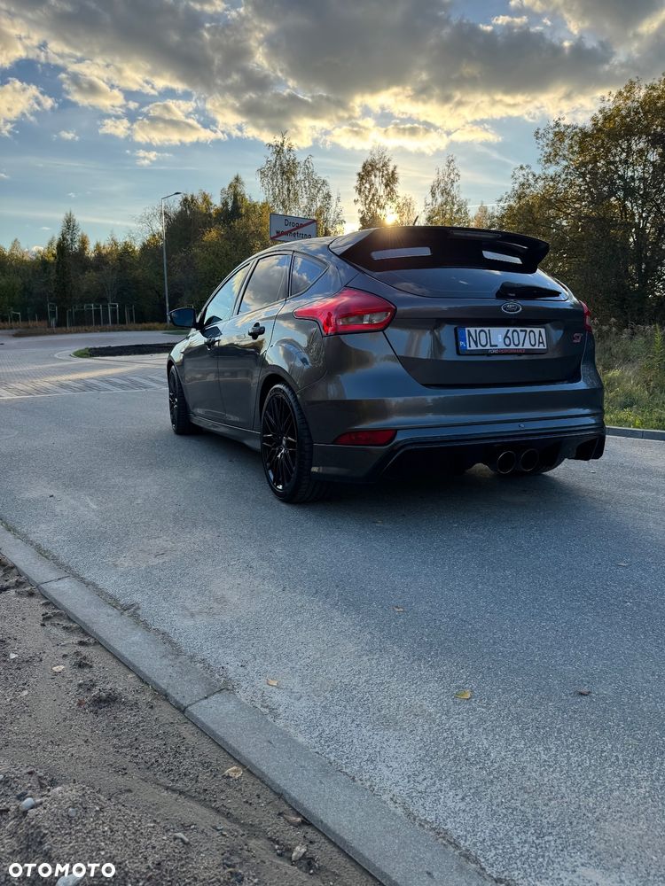 Ford Focus 2.0 EcoBoost ST - 7