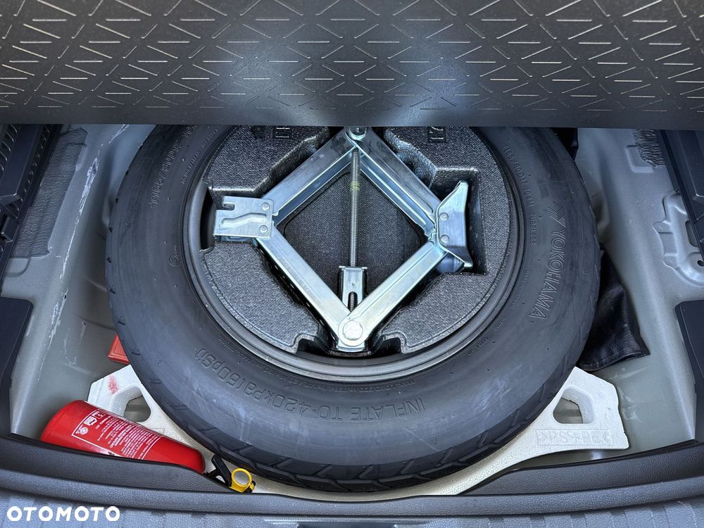 Toyota RAV4 2.5 Hybrid Comfort 4x2 - 19
