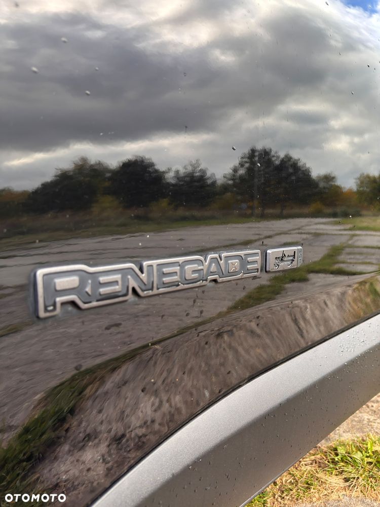 Jeep Renegade - 25