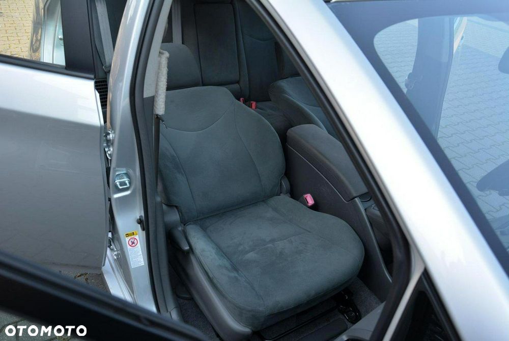 Toyota Prius - 17