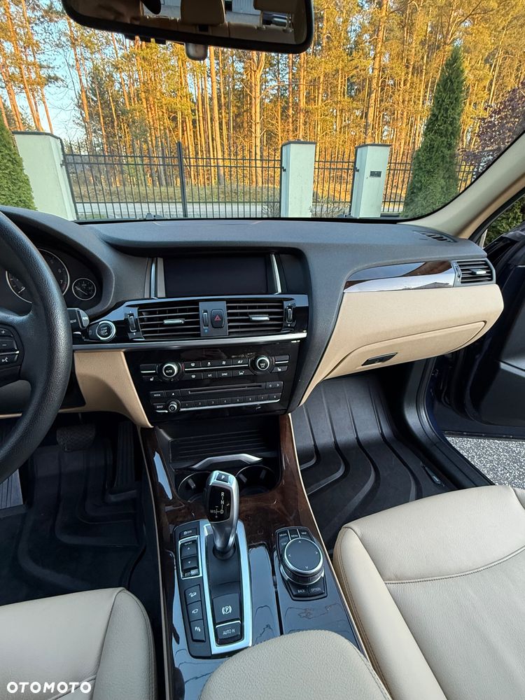 BMW X3 xDrive28i xLine - 28