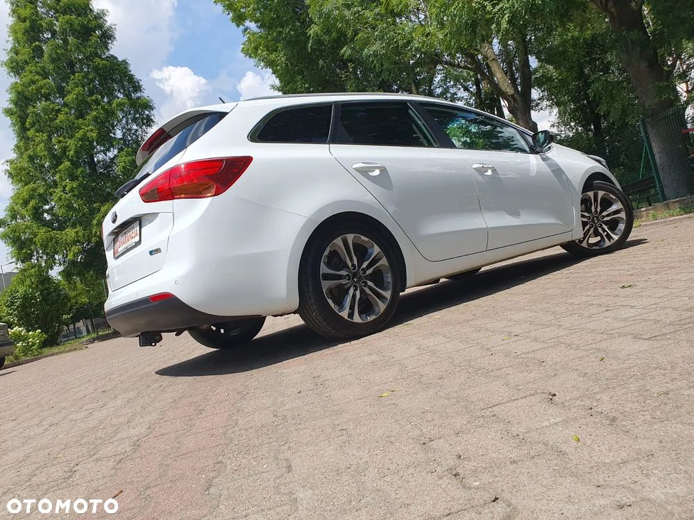 Kia Ceed 1.6 GDI XL - 31