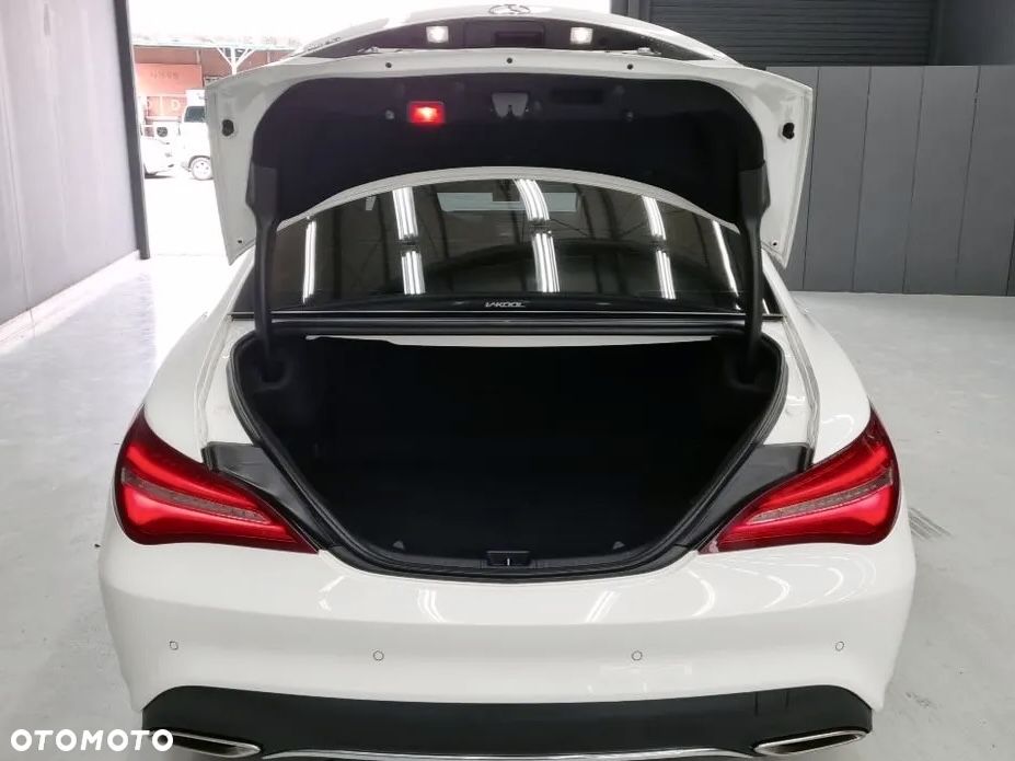 Mercedes-Benz CLA - 17