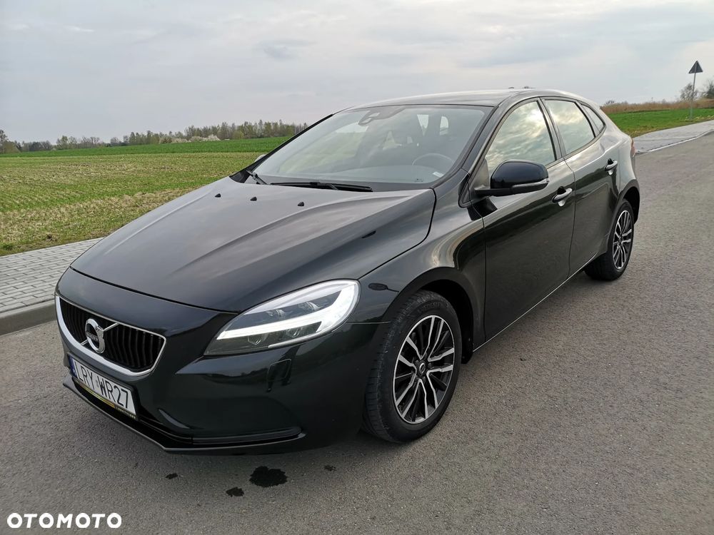 Volvo V40 D2 Momentum - 27